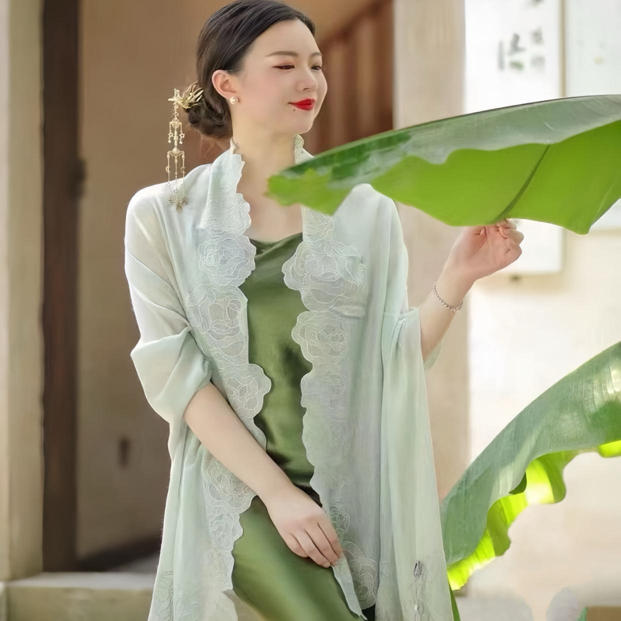 woo妩玫语花香-LM羊绒围巾
