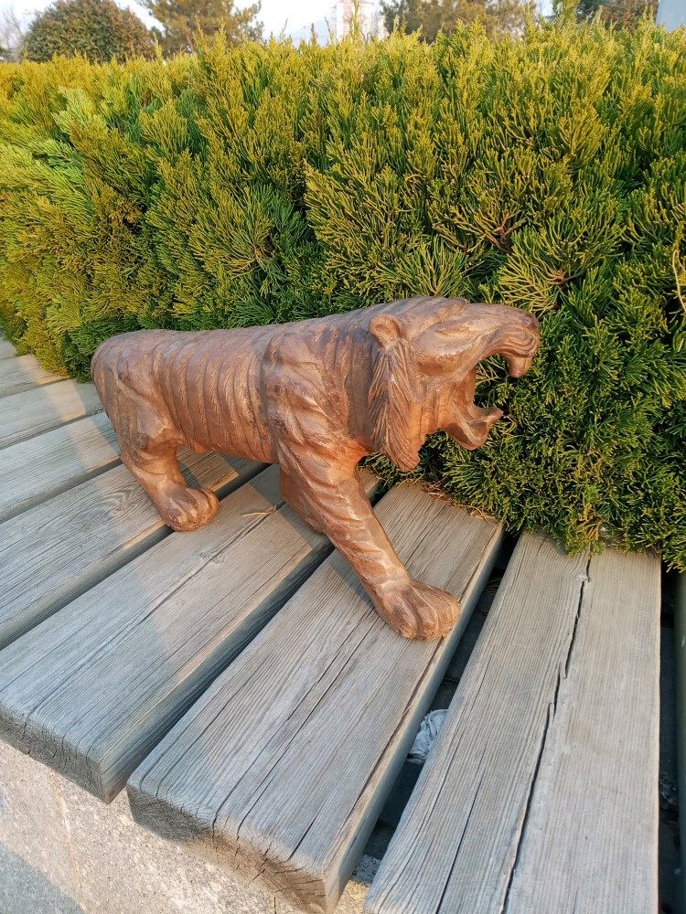 老木雕老虎实木雕刻咆哮虎木质猛虎手工制作老虎摆件保老居家摆设