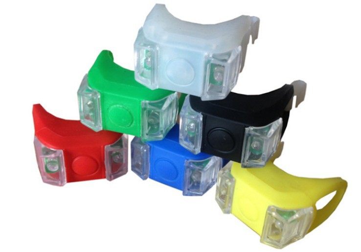 热销山地自行车尾灯青蛙灯儿童滑板车LED硅胶警示灯单车配件装备