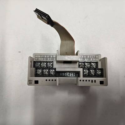 可维修DVP08HM11N PLC扩展模块，，功能完好