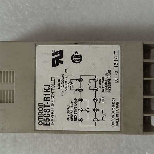 可维修正品E5CST-R1KJ温度控制器，适用于工业