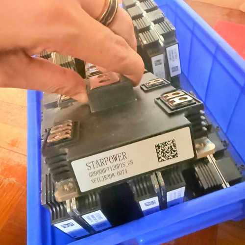 GD900HFT120P1S-G8 可替代FF900R12I