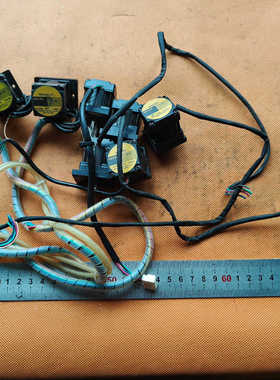 日本东方VEXTA步进减速电机 PMM33A2，有4个；PM