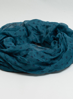 新款碎花围巾优雅湖蓝色精致印花围脖丝巾女春秋棉巴厘纱旅游披肩