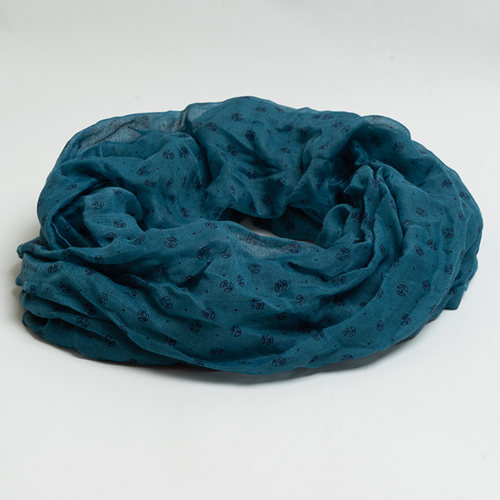 优雅湖蓝色精致印花围巾旅游春秋