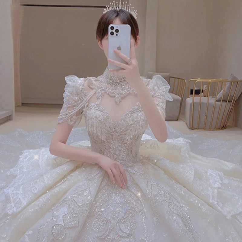  White trailer (unproving single wedding dress)+S   + $15.71 
