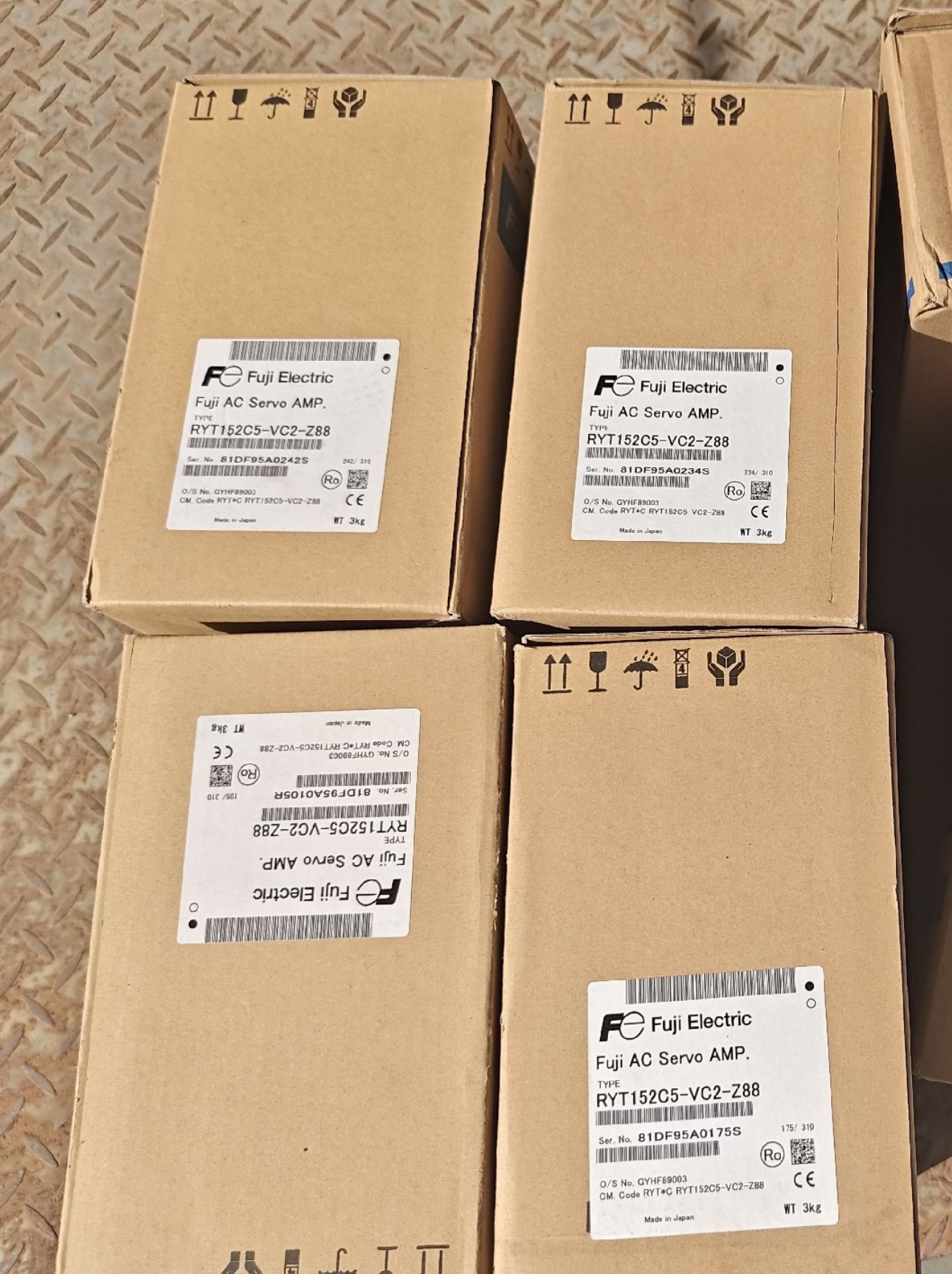 RYT101D5-VS2-Z19原装富士驱动器RYT152C5-VC2-Z88/202