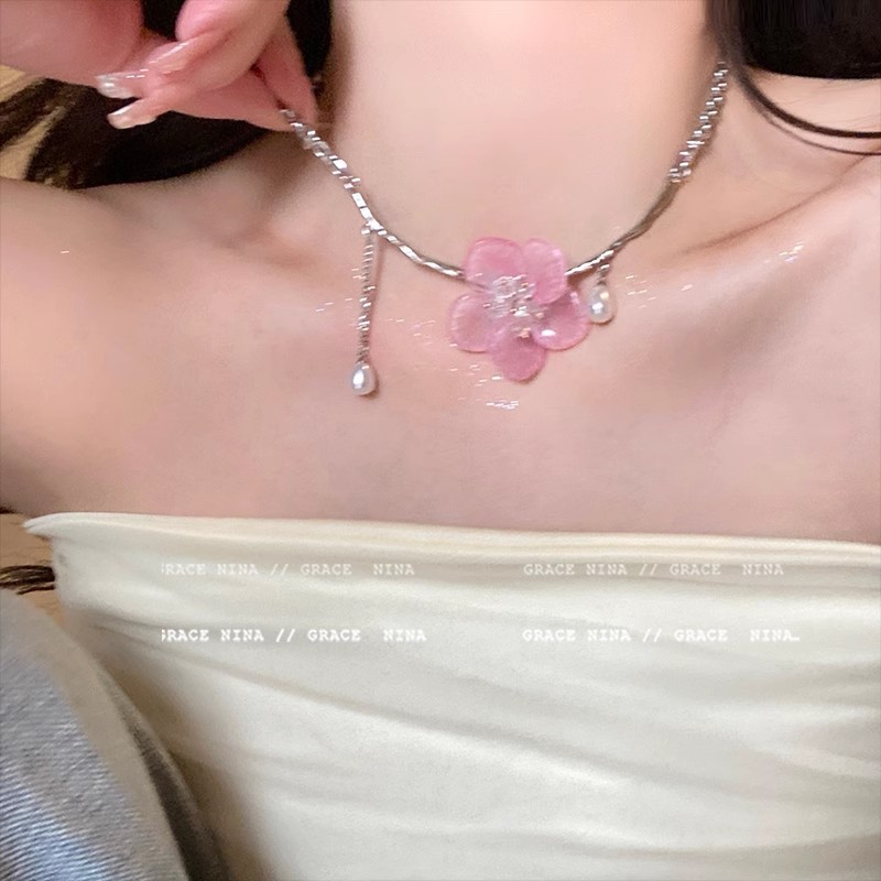 网红新款绽放颈间甜美珍珠流苏花朵项链轻奢小众锁骨链温柔配饰女