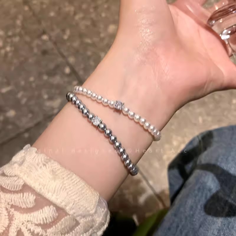 韩系珍珠锆石手链女小众设计感细款简约通勤手饰百搭闺蜜手串配饰