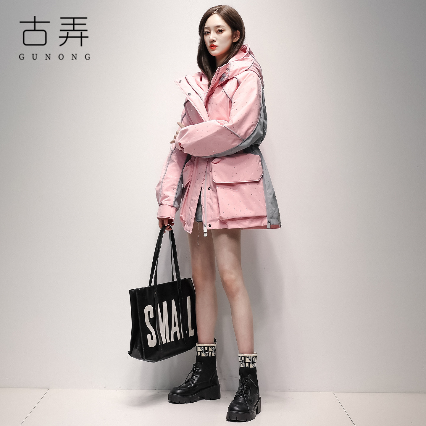 古弄时尚百搭休闲工装羽绒服女2025冬季新款运动高级感小个子外套