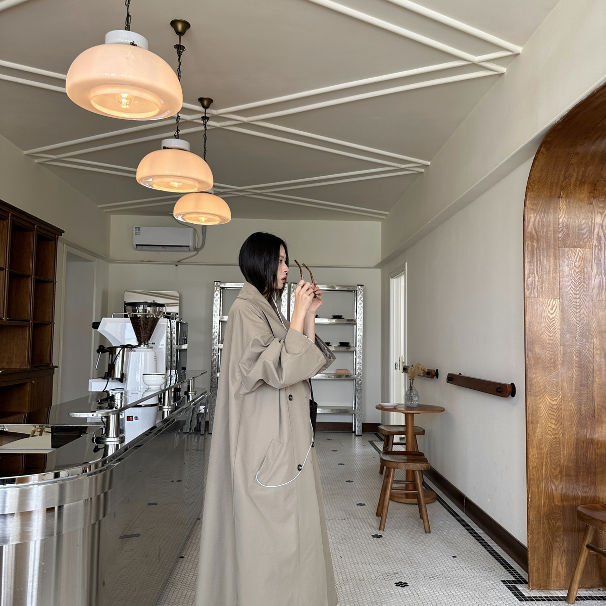 新款端庄气场长款风衣女配腰绳收腰垂感好通勤简约百搭女式外套