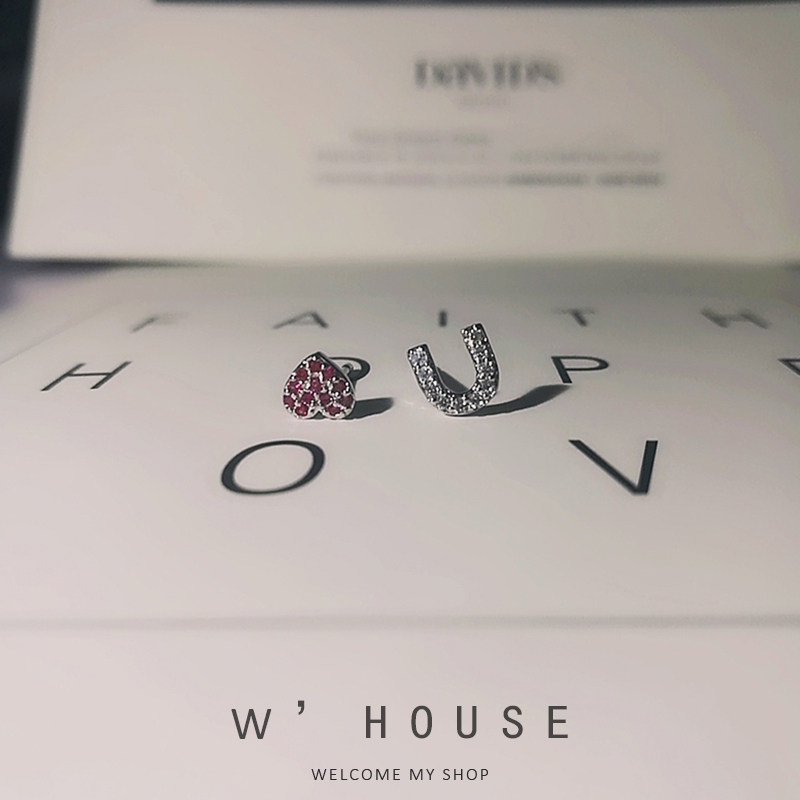 W HOUSE不对称红色心形锆石小耳钉女英文字母少女心ins耳环耳饰