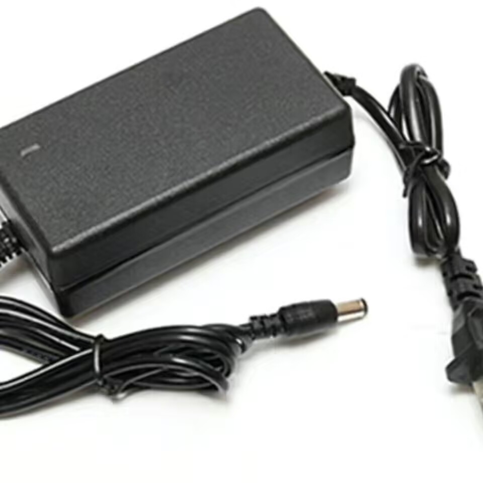 麦诺威打窝船锂电池专用快速充电器12V充电器   7.4V充电器