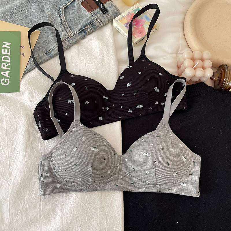 甜美无钢圈小胸聚拢学生碎花文胸