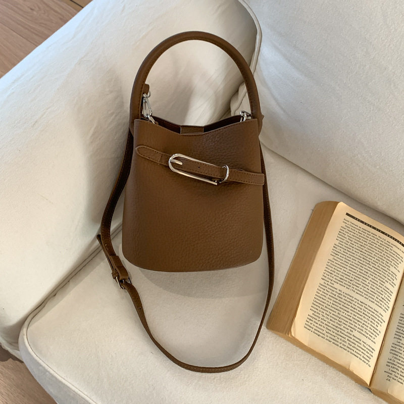 气质高级感手提水桶小包包时尚百搭外出拎包通勤单肩包上班斜挎包,箱包皮具/热销女包/男包,水桶包,淘宝优惠券,粉丝福利购,淘宝优惠卷