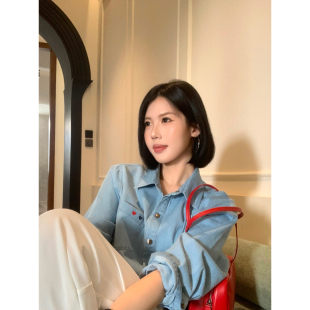 S2632 百搭显瘦通勤上衣女翻领刺绣休闲牛仔衬衫 甜辣多多 2026春季