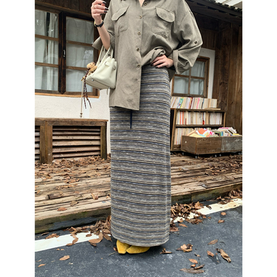 甜辣多多 条纹针织漫步半身裙女2026年秋慵懒宽松休闲半裙S2902