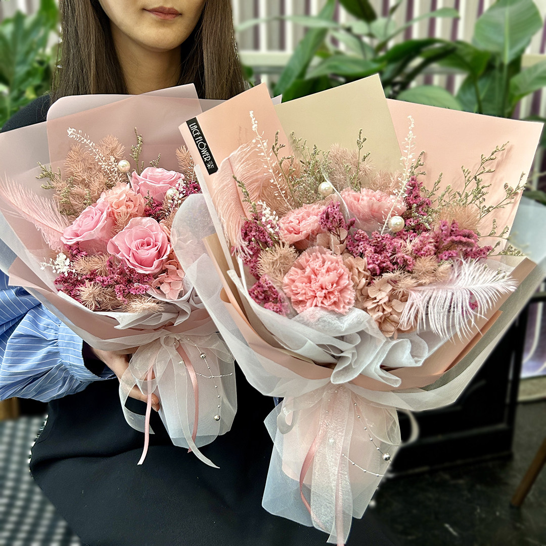 韩式永生花康乃馨花束图片