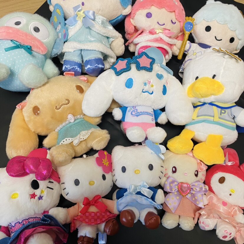 千禧辣妹玉桂狗 双子星 hello kitty50周年展限定制服校服 挂件