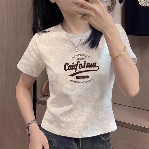 时髦简约灰色高腰上衣修身正肩T恤女2025夏季新款洋气小个子短袖