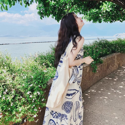 海边度假无袖连衣裙夏出游穿搭法式复古文艺慵懒风松弛感中长裙