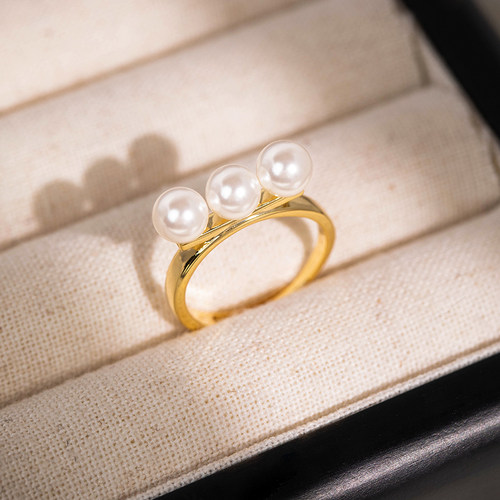 刘亦菲玫瑰同款平衡木珍珠戒指