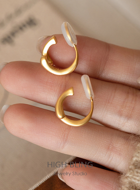 简约哑金小素圈几何无痛银色百搭耳饰无耳洞女蚊香盘耳夹高级秋冬