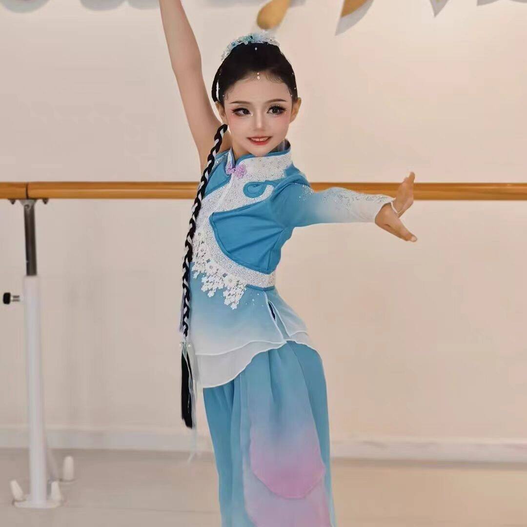 澜水见月圆舞蹈服钱鼓舞