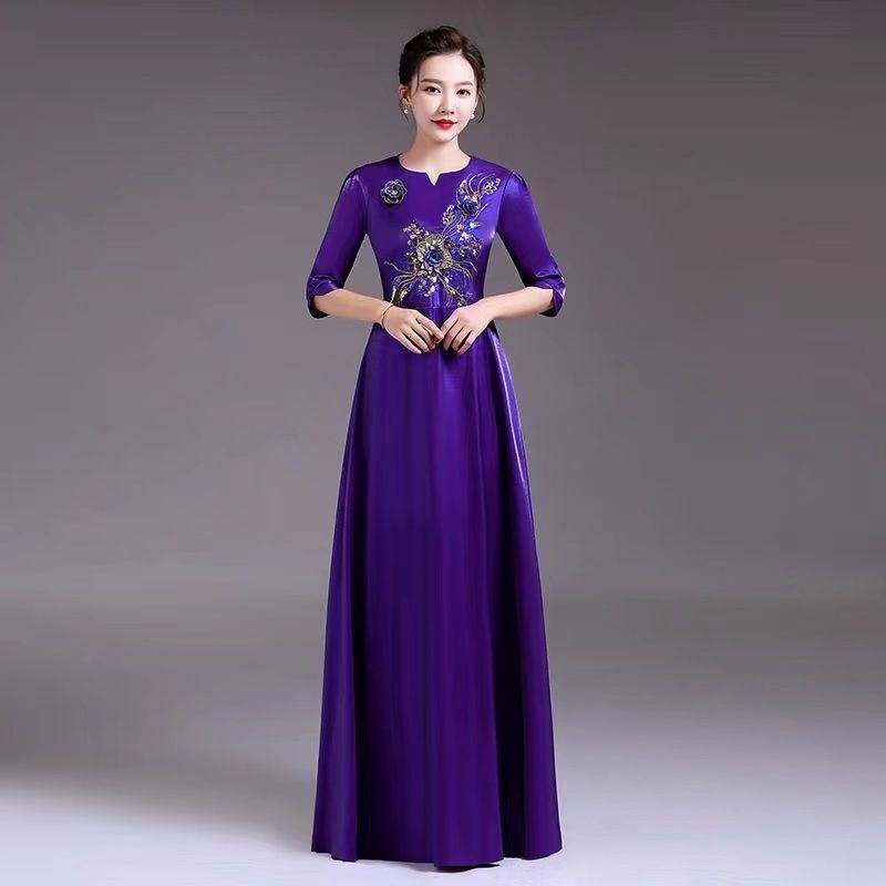 新款大合唱团演出服女士
