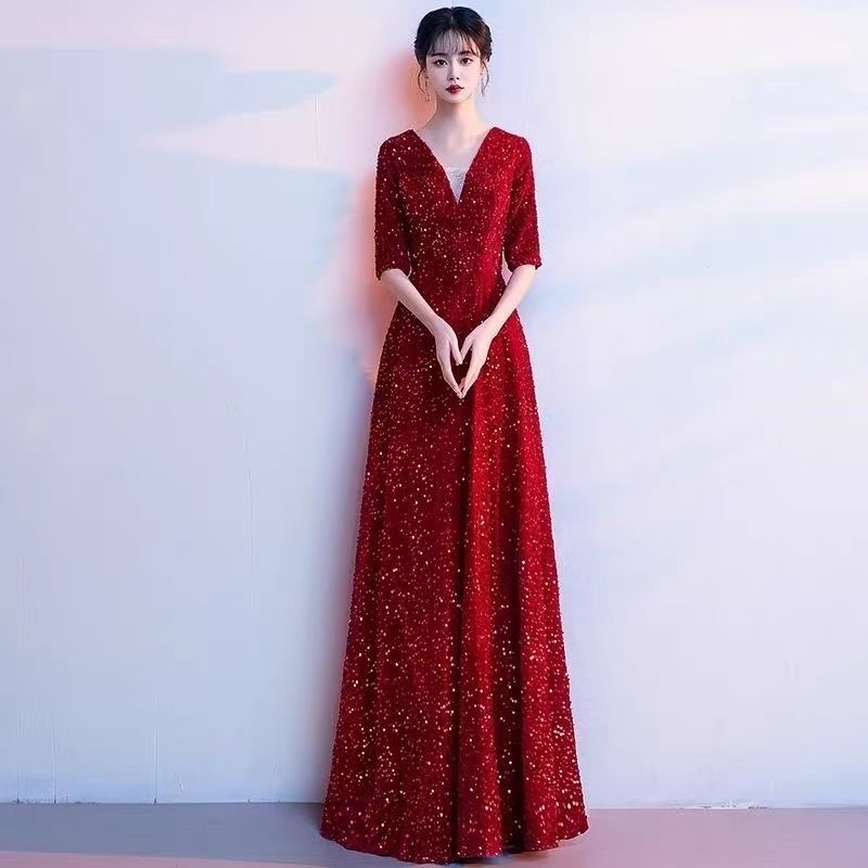 2025新款深V领大合唱女长