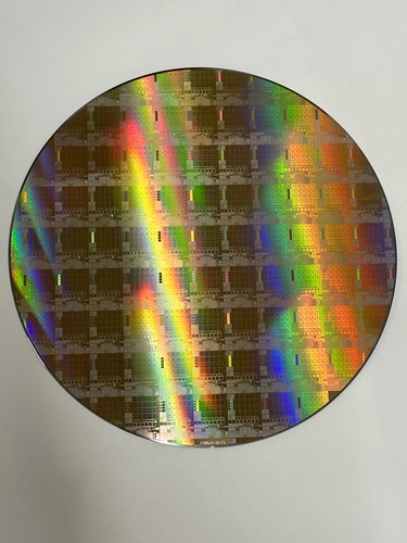 晶圆硅片8寸12寸集成电路光刻片芯片半导体线路片、展示调试设备