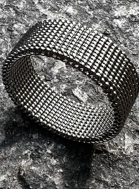 情侣钛钢简约软体设计戒指