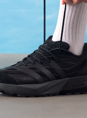 Adidas阿迪达斯男鞋2025冬季新款LIGHTBLAZE ATR跑步运动鞋JP7772