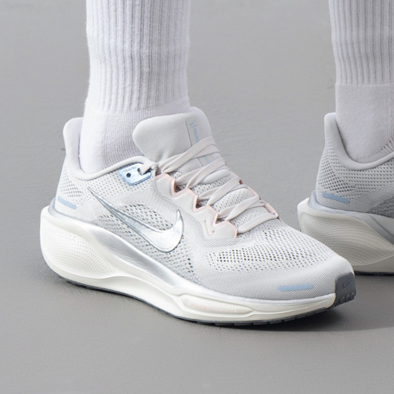 跑步鞋Nike耐克运动休闲女款