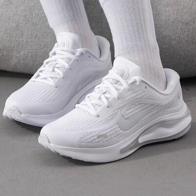 Nike耐克女鞋2025秋季新款W NIKE JOURNEY RUN跑步鞋FJ7765