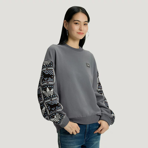 Adidas阿迪达斯三叶草女装CRFT CREW W运动休闲卫衣套头衫IA8931
