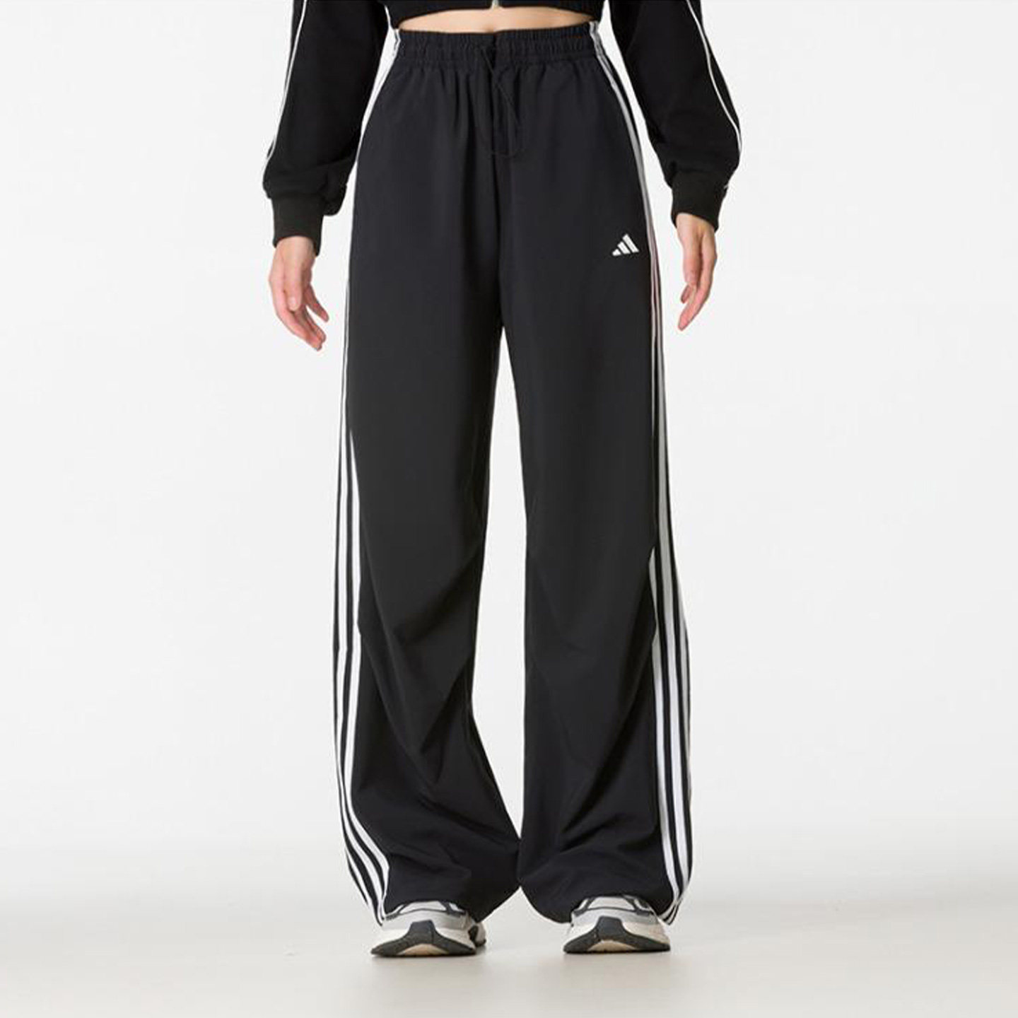 Adidas阿迪达斯女裤2026秋季新款FAV 3S PARA PNT梭织长裤KZ1533