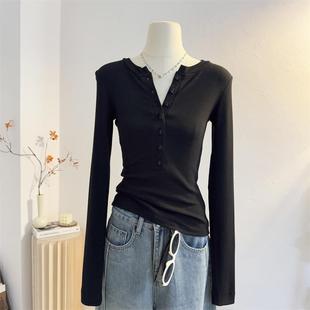 美式纽扣半开V领长袖T恤女春秋季紧身纯色内搭打底衫修身正肩上衣