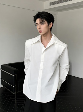 He刺野/轻奢法式衬衫领口镶花痞帅垫肩白色衬衫春款男长袖衬衣