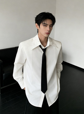 He刺野/轻奢法式衬衫领口镶花痞帅垫肩白色衬衫春款男长袖衬衣