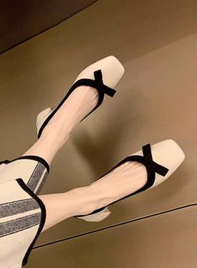 香港晚晚风粗跟单鞋女2025新款覆古方头懒人中跟乐福鞋百搭高跟鞋