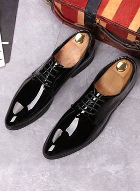 商务正装黑色亮皮尖头皮鞋男漆皮休闲系带青年潮流配西装新郎婚鞋