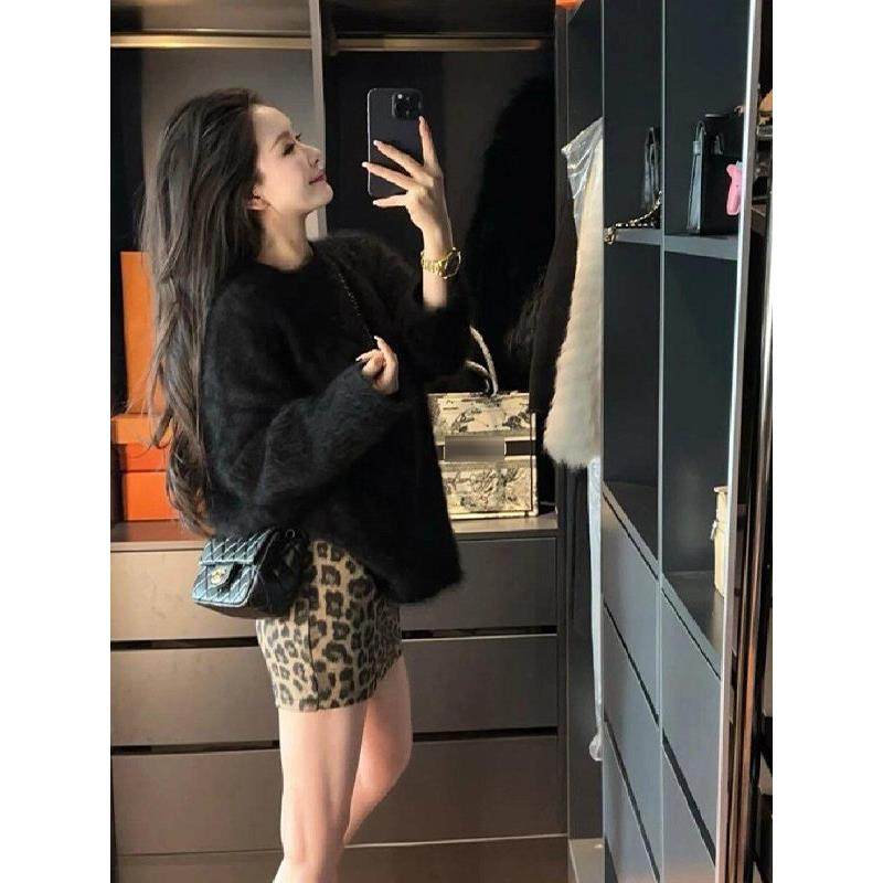 韩国2025秋新款网红炸街减龄时尚短裙套装女宽松毛衣豹纹裙两件套