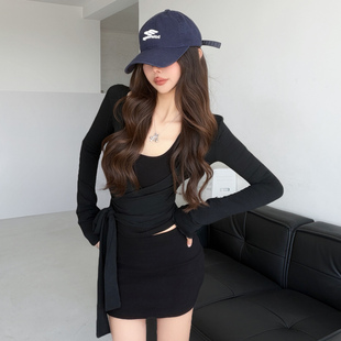 Lisa芭蕾~韩系修身显瘦长裤四件套女开衫吊带温柔气质甜酷风套装