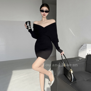 晚宴战袍~性感修身收腰包臀黑色连衣裙V领打底外穿长袖针织短裙子