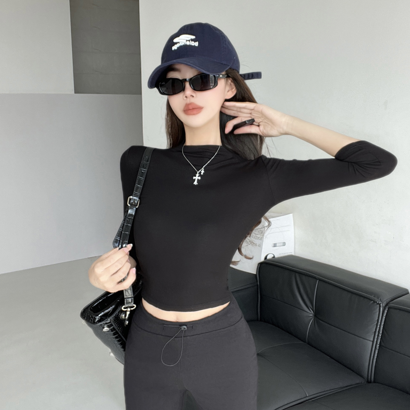 极简美学~弹力半高领七分袖紧身T恤女chic上衣气质基础款打底衫