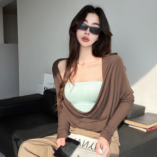 小众审美~甜酷松弛风假两件荡领长袖T恤女撞色显瘦宽松打底衫上衣
