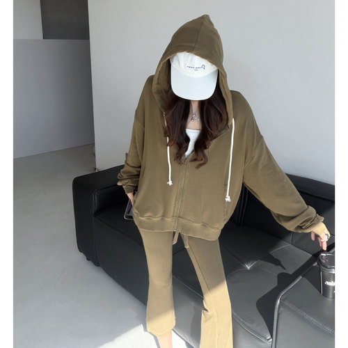 懒人假日松弛风连帽卫衣云朵套装女秋季显瘦休闲八分裤舒适两件套