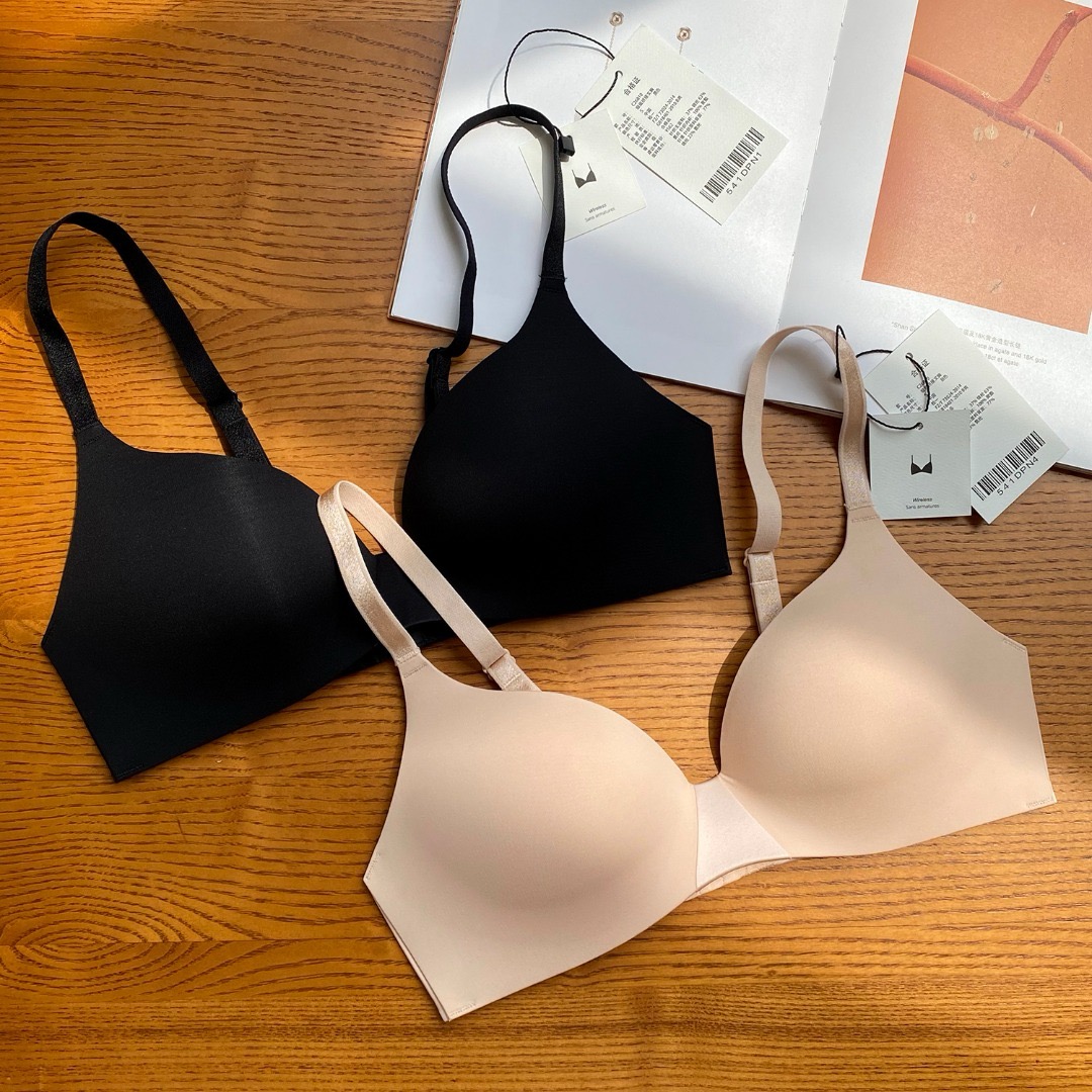 缎面拼接薄款无钢圈无痕聚拢文胸