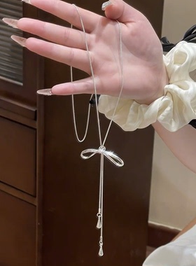 甜美长款简约抽拉蝴蝶结